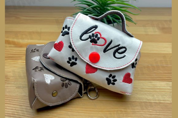 ITH Mini Bag Love Paw: A Charming Embroidery Design